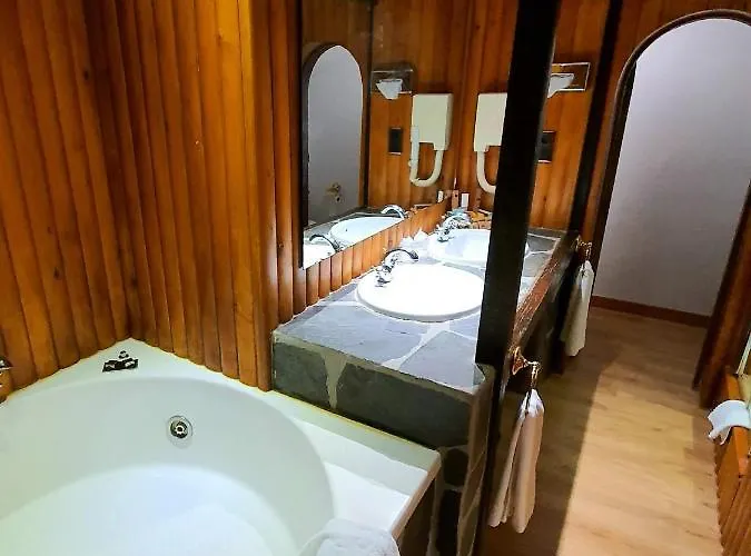 Kenia Nevada فندق 4*